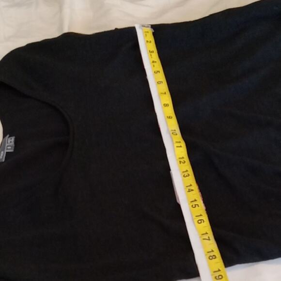 Vince Women's Size Small Cap Sleeve Black Top. Versatile, Minimalist - Picture 8 of 10